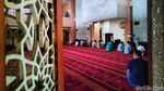 Melihat Keindahan Masjid Raya Bani Umar