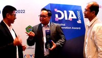 Direktur IT dan Digital PT Bank Tabungan Negara (Persero) Tbk. Andi Nirwoto berbincang usai menerima Digital Innovation Awards (DIA) 2022 di Jakarta. Bank BTN menyabet penghargaan atas aplikasi BTN Property Mobile yang memudahkan para pemburu rumah untuk mencari serta memiliki hunian idaman.