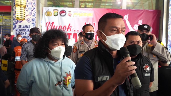 Polda Metro gelar vaksinasi booster di Pasar Blok A Tanah Abang, Jakpus