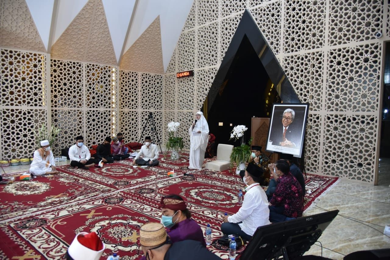 Puan di Masjid At-Taufiq