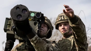 ikenal pula dengan nama Starstreak HVM (High Velocity Missile), rudal ini berakselerasi lebih dari Mach4 begitu ditembakkan, membuatnya jadi misil permukaan ke udara jarak dekat yang paling cepat di dunia. Foto: Thales