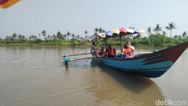 Destinasi wisata baru susur sungai Opak di bawah jembatan Kretek II, bantul.