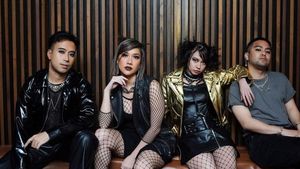 7 Potret Kemeriahan Ultah Yuki Kato, Bergaya ala Emo Bareng Para Artis