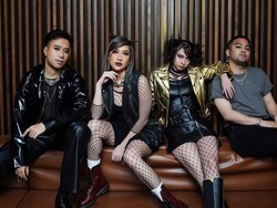 7 Potret Kemeriahan Ultah Yuki Kato, Bergaya ala Emo Bareng Para Artis