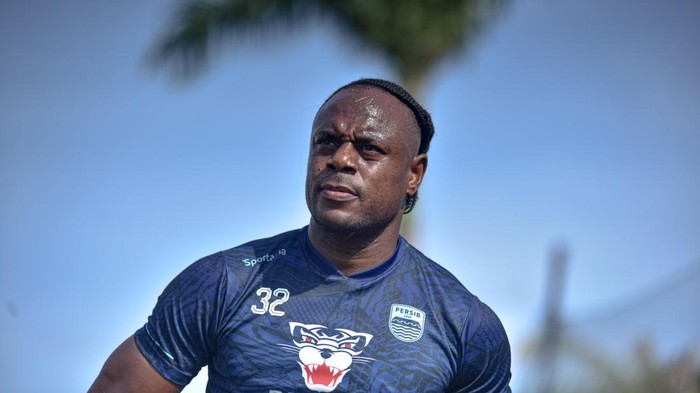 Victor Igbonefo.