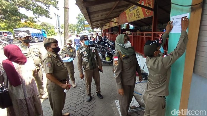 Warung di Bangkalan dilarang buka saat siang hari