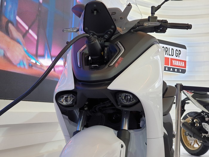 Yamaha E01 Yamaha E01