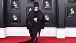 Serius Misterius! Billie Eilish Serba Hitam di Grammy 2022