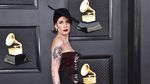 Halsey Ekspos Tubuh Bertato