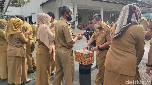 ASN di Ciamis setelah apel pagi.