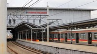 Kini Stasiun Cikarang punya wajah baru yang belum lama ini diresmikan oleh Menteri Keuangan Sri Mulyani bersama Menteri Perhubungan Budi Karya Sumadi pada Kamis (31/3).