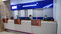 Stasiun Cikarang saat ini telah melayani berbagai layanan kereta api baik KA Jarak Jauh, Lokal, maupun KRL Jabodetabek. KAI pertama kali melayani naik dan turun pelanggan KA Jarak Jauh di Stasiun Cikarang sejak 1 Februari 2022.
