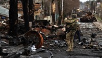 Dilansir dari CNN, Senin (4/4/2022), ketika ditanya saat tampil di program Face the Nation CBS News jika Rusia melakukan genosida di Ukraina, Zelensky menjawab: Memang. Ini genosida. REUTERS/ZOHRA BENSEMRA. 