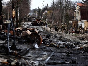 Geger Mayat Bergelimpangan di Ukraina, Greenpeace Hadang Kapal Pertamina