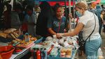 Momen Berkah Ramadan buat Pedagang Pasar Lama Tangerang