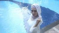 Berlliana Lovell juga mengaku rindu akan ceramah Syekh Ali Jaber yang bisa menenangkan hatinya. (Foto: Rifkianto Nugroho/detikcom)