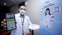 Pasien yang telah mendapat rujukan dan didaftarkan dokter melalui aplikasi ini dapat langsung melakukan pemeriksaan kesehatan dengan hanya menunjukkan kode rujukan saat tiba di cabang Prodia.