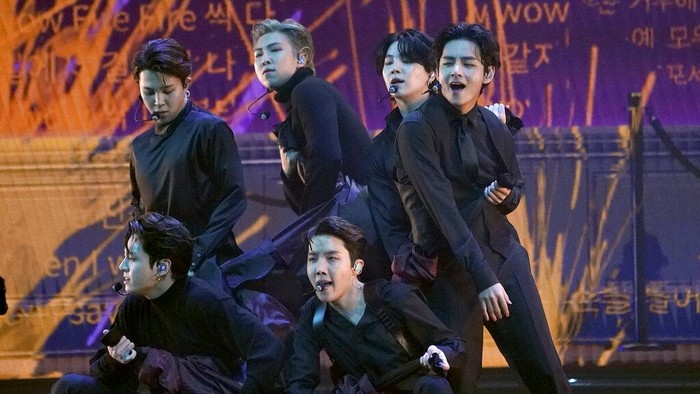 BTS performs 