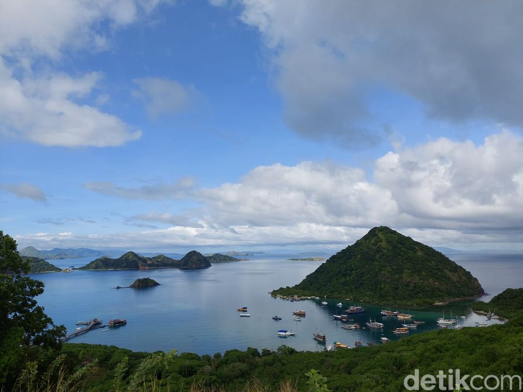 Bukit Sylvia di Labuan Bajo