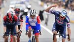 Duel Maut Van der Poel vs Pogacar di Tour of Flanders 2022