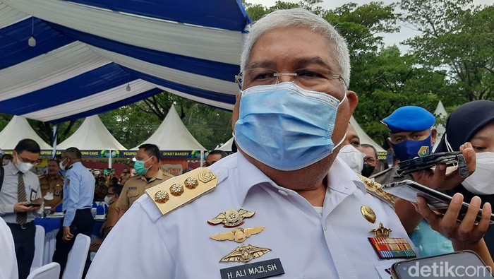 Gubernur Sultra Ali Mazi menengaskan ASN yang terlibat politik praktis di Buton Tengah akan mendapat sanksi.