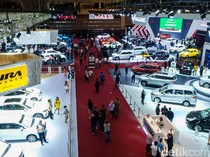 Penjualan Mobil Anjlok 26,1%, Ini yang Bikin Orang Ngerem Beli Mobil