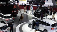 IIMS Hybrid 2022 menyajikan berbagai teknologi kendaraan, salah satunya kendaraan listrik.