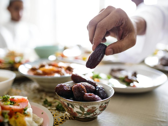 Middle Eastern Suhoor or Iftar meal