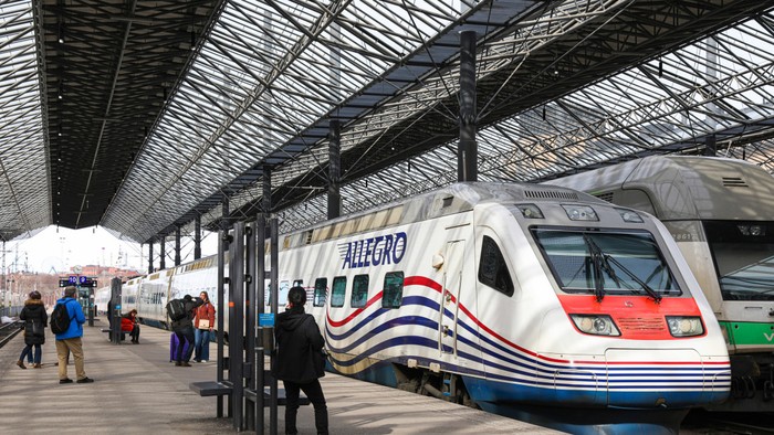 Kereta api Allegro