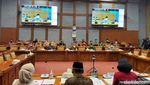 Komisi X DPR-Kepala Daerah Bahas Evaluasi Seleksi PPPK Guru