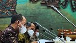 Komisi X DPR-Kepala Daerah Bahas Evaluasi Seleksi PPPK Guru