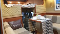 Terdapat Livingroom, Kitchen, Toilet, dan Pop-up Roof di mobil ini. Foto: Luthfi Anshori/detikOto