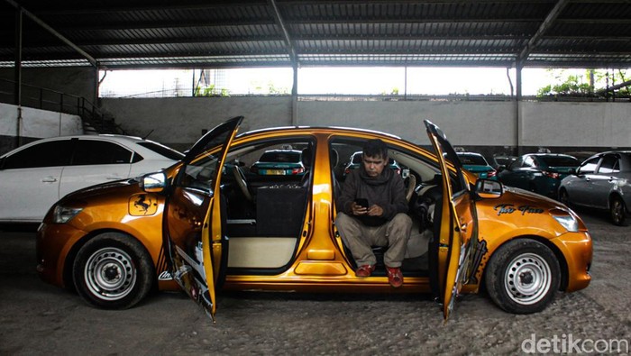 Mobil muka dua made in Bandung.