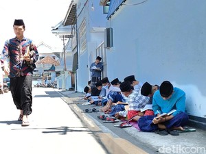 Lirboyo Kembali Buka Ngaji Kilatan Setelah 2 Tahun, Ini Syaratnya
