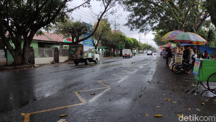 pedagang takjil di kota malang