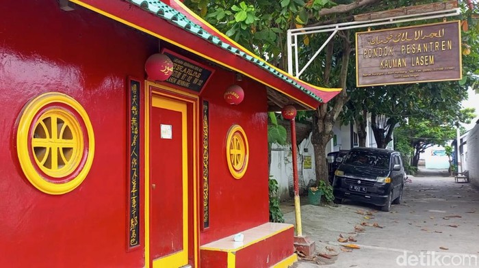 Pondok pesantren (Ponpes) Kauman di Kecamatan Lasem, Kabupaten Rembang, Jawa Tengah, Senin (4/4/2022).