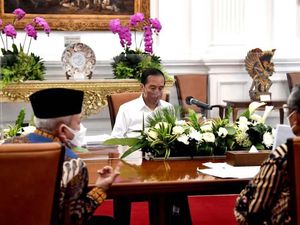 Pansel Serahkan 6 Nama Calon Dewan Komisioner OJK ke Jokowi
