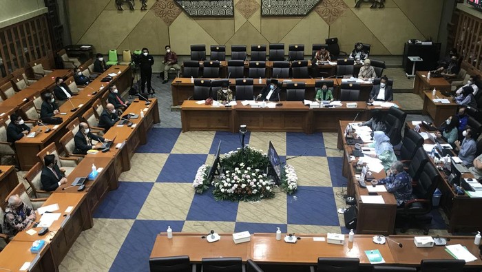 Rapat dengar pendapat Komisi IX dengan IDI, Senin (4/4/2022).