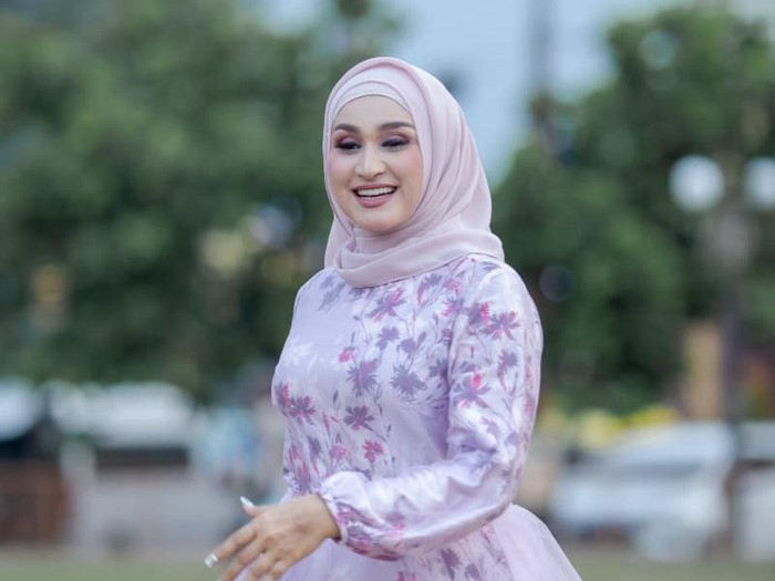 Rita Hasan luncurkan lagu baru.