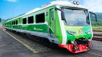 PT Kereta Api Indonesia (Persero) meluncurkan kereta api wisata dengan fasilitas mewah.