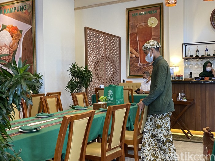 Teras Budhe Teras Budhe di Panglima Polim, Jakarta Selatan, restoran Jawa yang cocok buat tempat bukber.