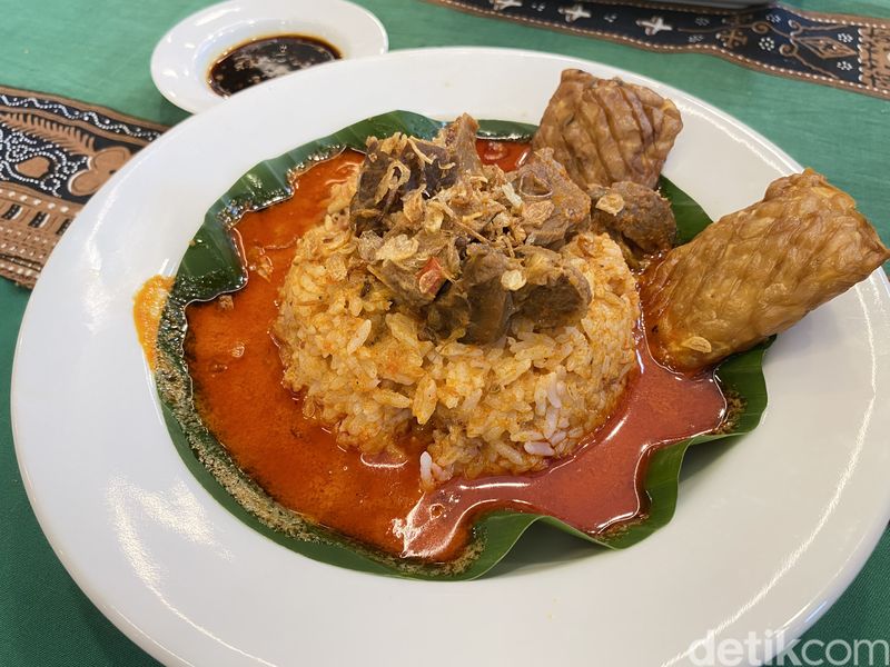 Teras Budhe di Panglima Polim, Jakarta Selatan, restoran Jawa yang cocok buat tempat bukber.