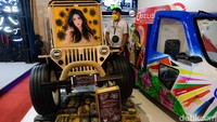 PT SPI bergerak di bidang energi baru dan terbarukan khususnya energi listrik dari tenaga surya. PT SPI ernaung di bawah PT Grokindo yang bergerak dibidang parts supply ke produsen/OEM otomotif di Indonesia.