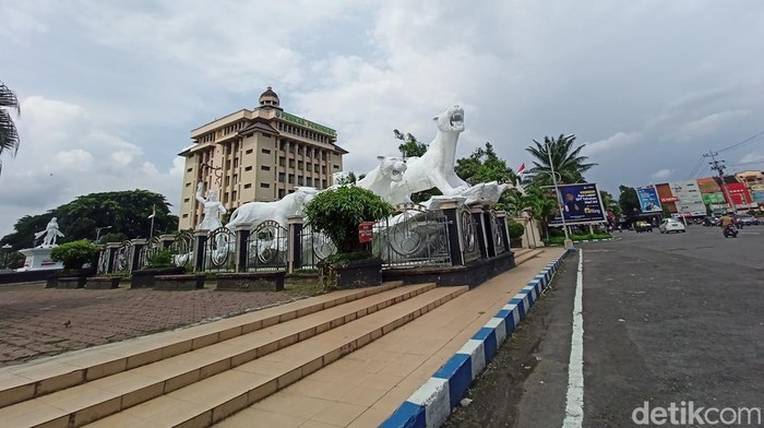Alun-Alun Ponorogo.