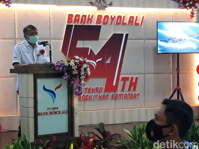 Dirut Bank Boyolali Dono Sri Hananto saat acara peringatan HUT ke-54 dan undian tabungan Simasda di kantor pusat Bank Boyolali, Selasa (5/4/2022).