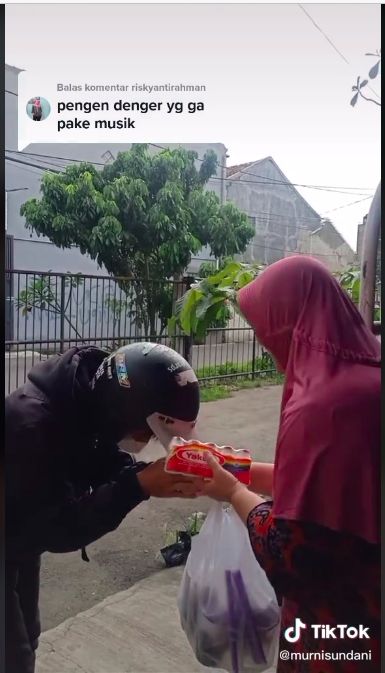Berbuat baik kepada driver ojol