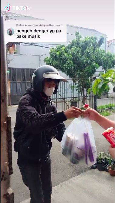 Berbuat baik kepada driver ojol