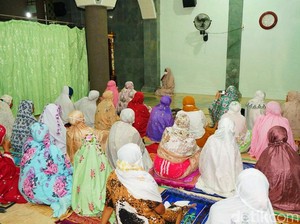 Bupati Ipuk Genjot Vaksinasi Saat Ramadan