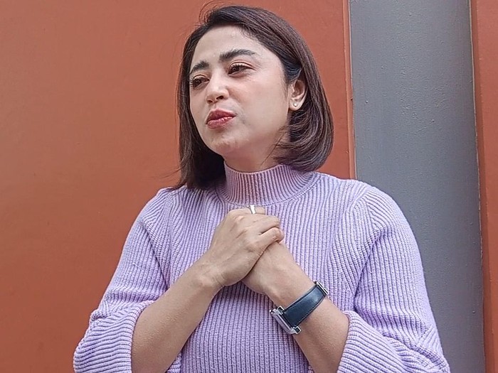 Dewi Perssik saat ditemui di kawasan Jakarta Selatan.