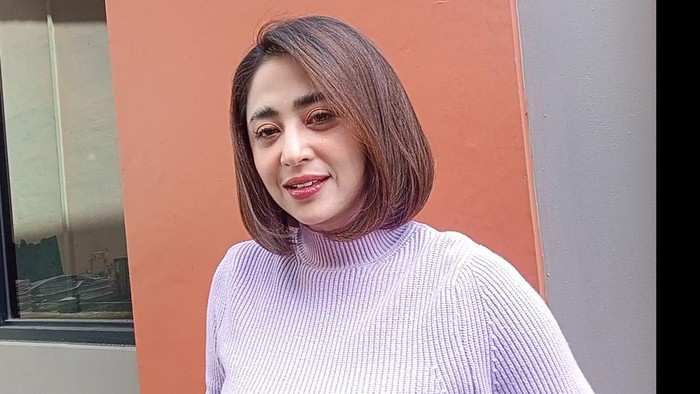 Dewi Perssik saat ditemui di kawasan Jakarta Selatan.